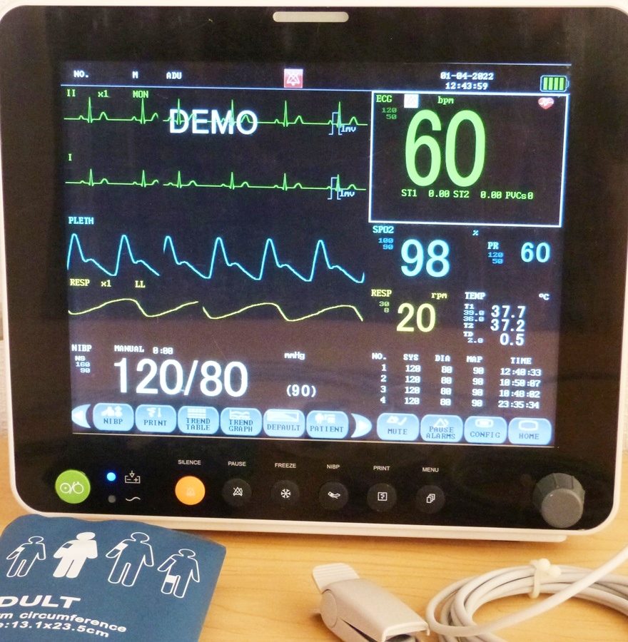 12.1" Multi-Parameter Patient Monitor